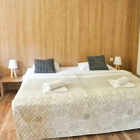 Hotel Garni-3